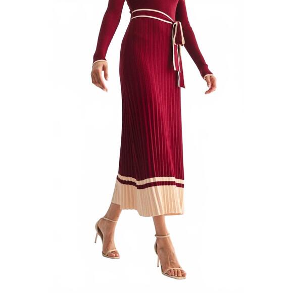 NEW CAMELLIA midi sweater dress in burgundy - Picture 7 of 8